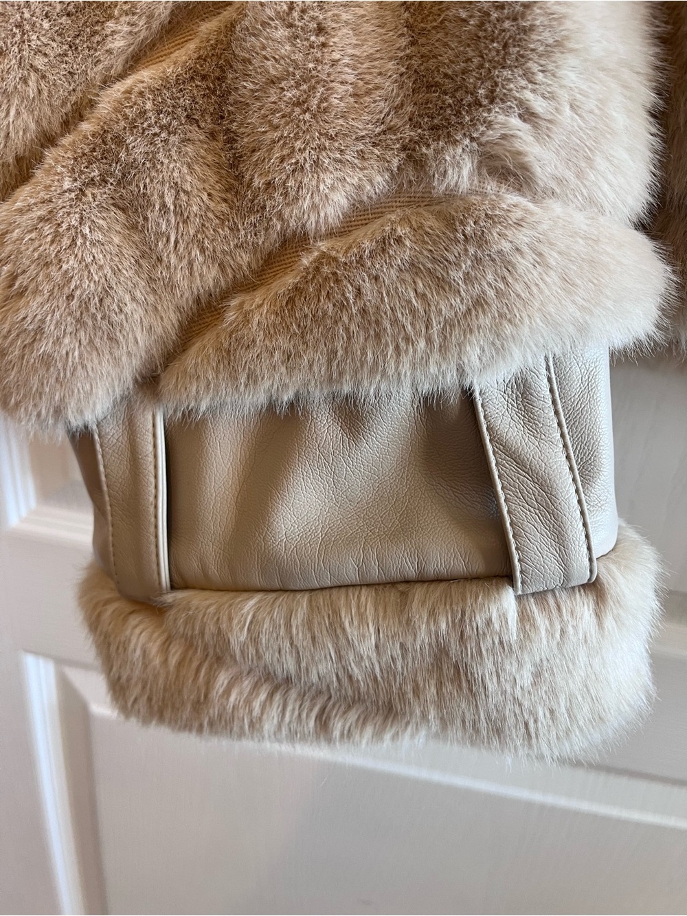 Maniere De Voir Faux Fur Biker Jacket Beige Cream | XXS/XS - Picture 12 of 15